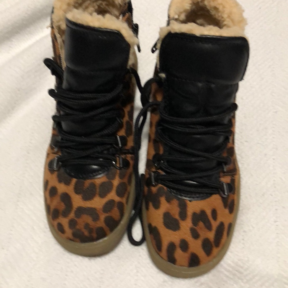Girls Brand New Never Used Leopard Print Shoes